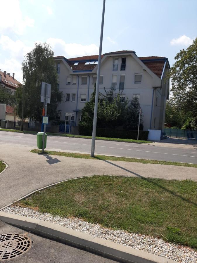 Napko Apartman شوبرون المظهر الخارجي الصورة