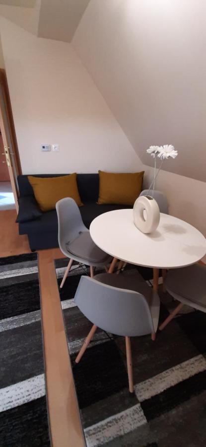 Napko Apartman شوبرون المظهر الخارجي الصورة